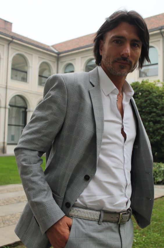 Fabio Marino in posa per l'obiettivo di The Way Magazine, Milano - Palazzo delle Stelline, ottobre 2017.