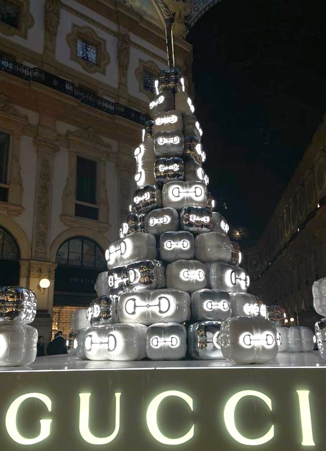 accensione albero natale milano 