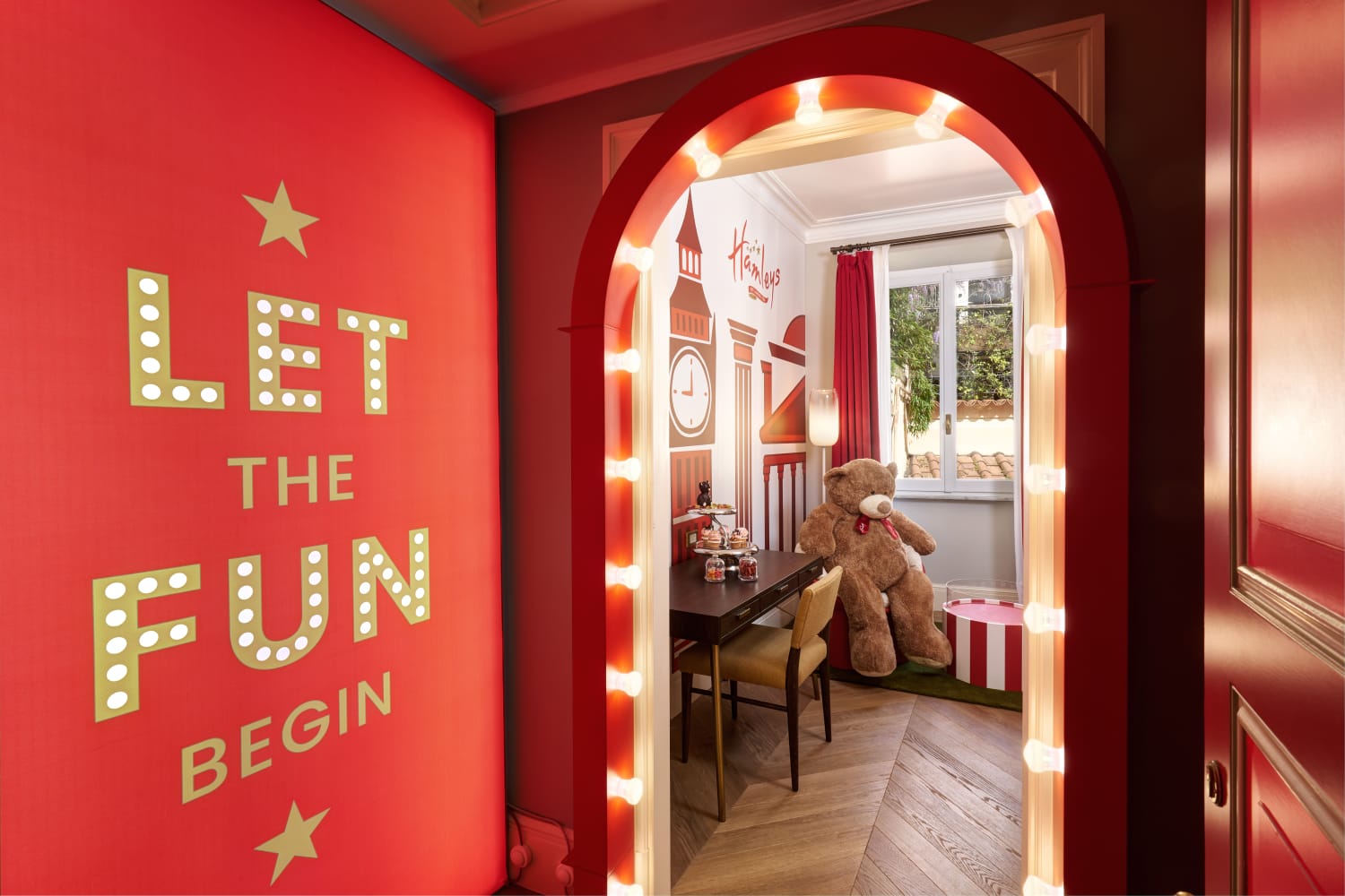 Hamleys hotel de russie