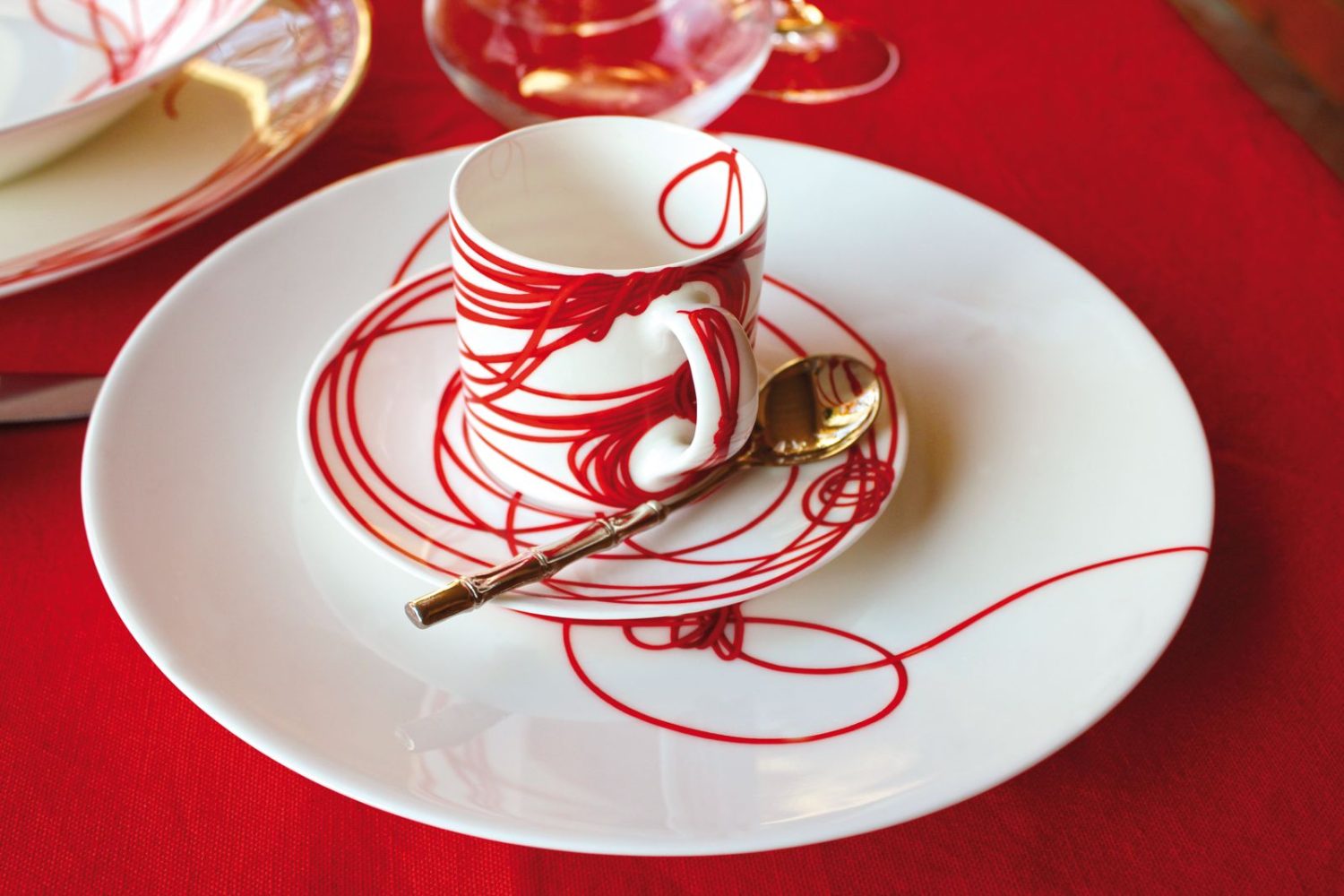 Taitù tableware